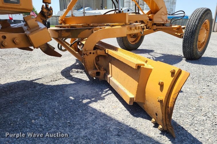image for item DO3665 Allis Chalmers DD  rigid frame motor grader