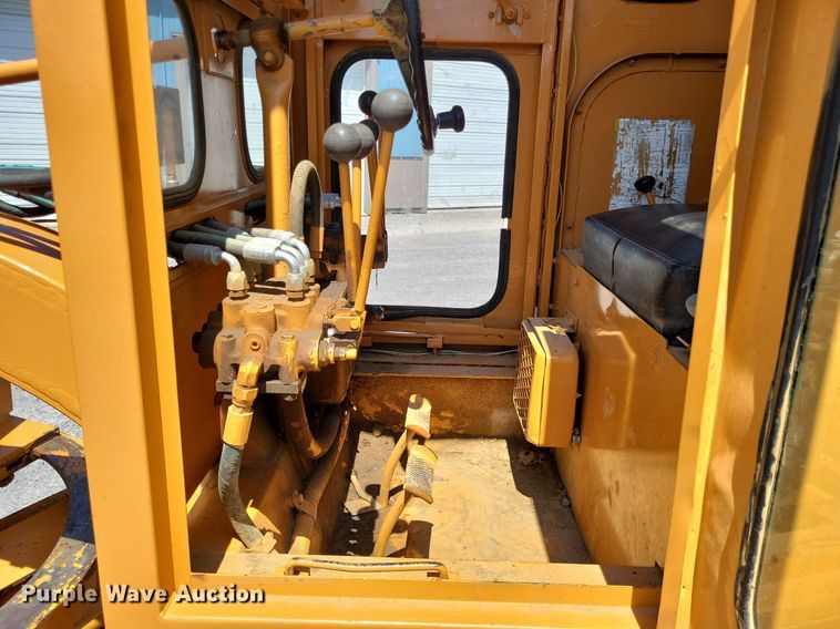 image for item DO3665 Allis Chalmers DD  rigid frame motor grader