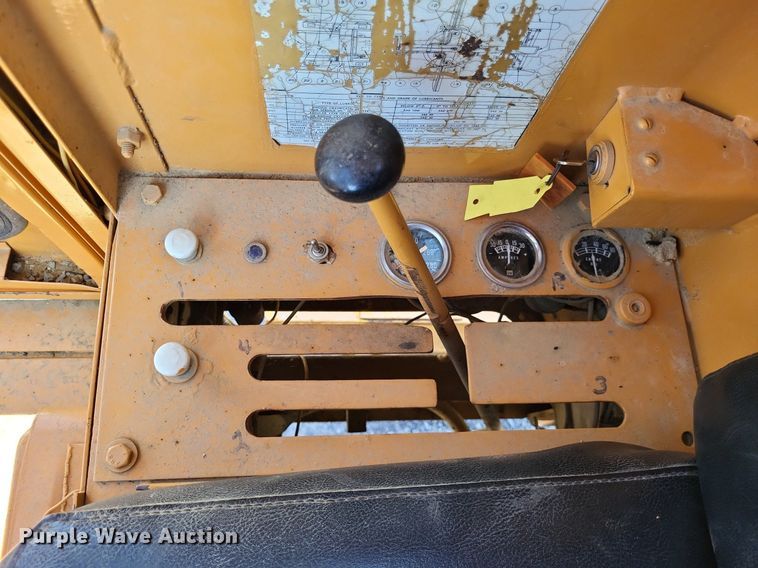 image for item DO3665 Allis Chalmers DD  rigid frame motor grader