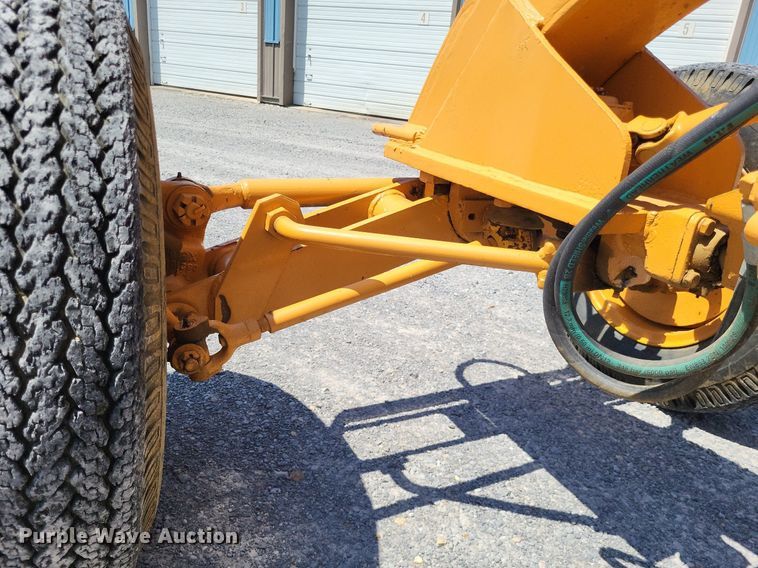 image for item DO3665 Allis Chalmers DD  rigid frame motor grader