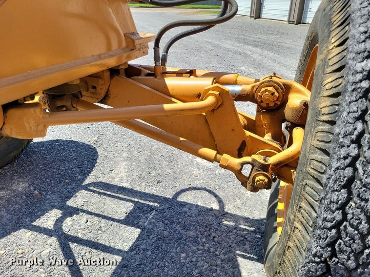 image for item DO3665 Allis Chalmers DD  rigid frame motor grader