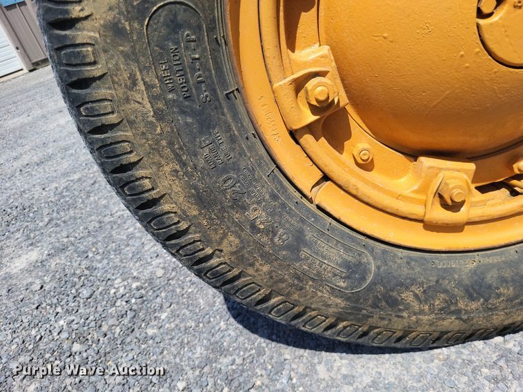 image for item DO3665 Allis Chalmers DD  rigid frame motor grader