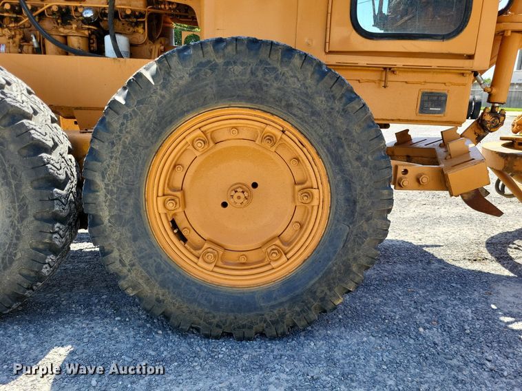 image for item DO3665 Allis Chalmers DD  rigid frame motor grader