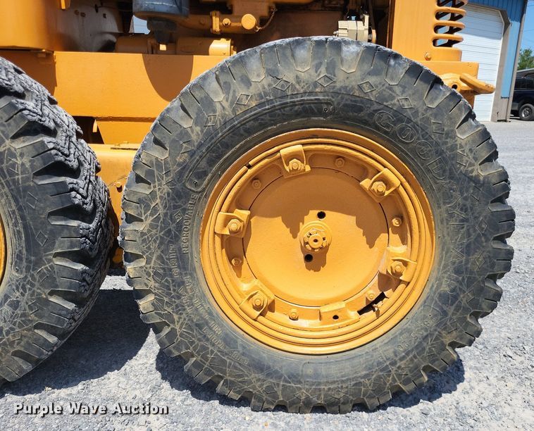 image for item DO3665 Allis Chalmers DD  rigid frame motor grader