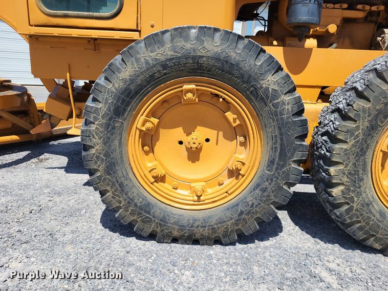 image for item DO3665 Allis Chalmers DD  rigid frame motor grader