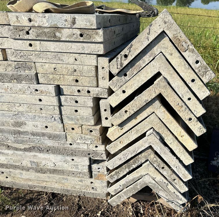 image for item DO5034 4' concrete forms