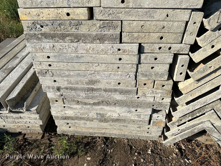 image for item DO5034 4' concrete forms