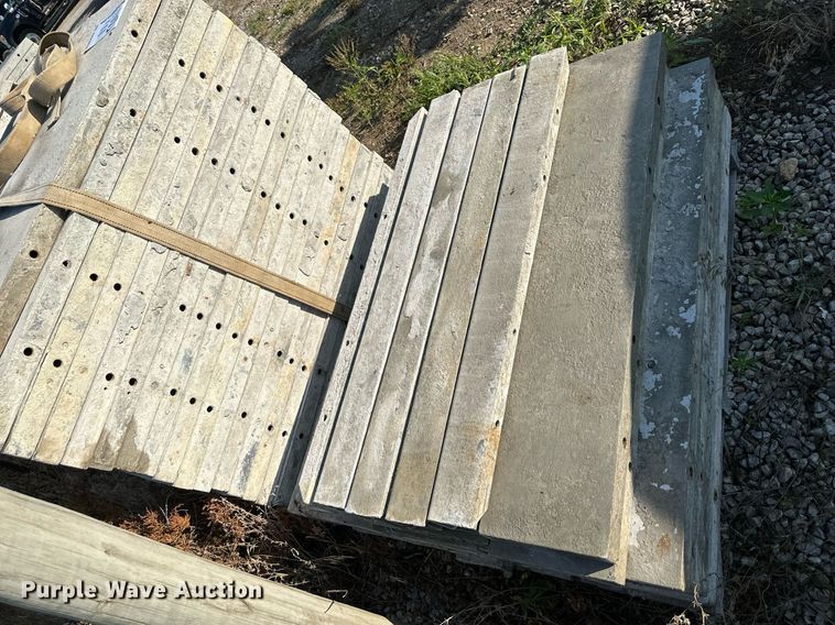 image for item DO5034 4' concrete forms