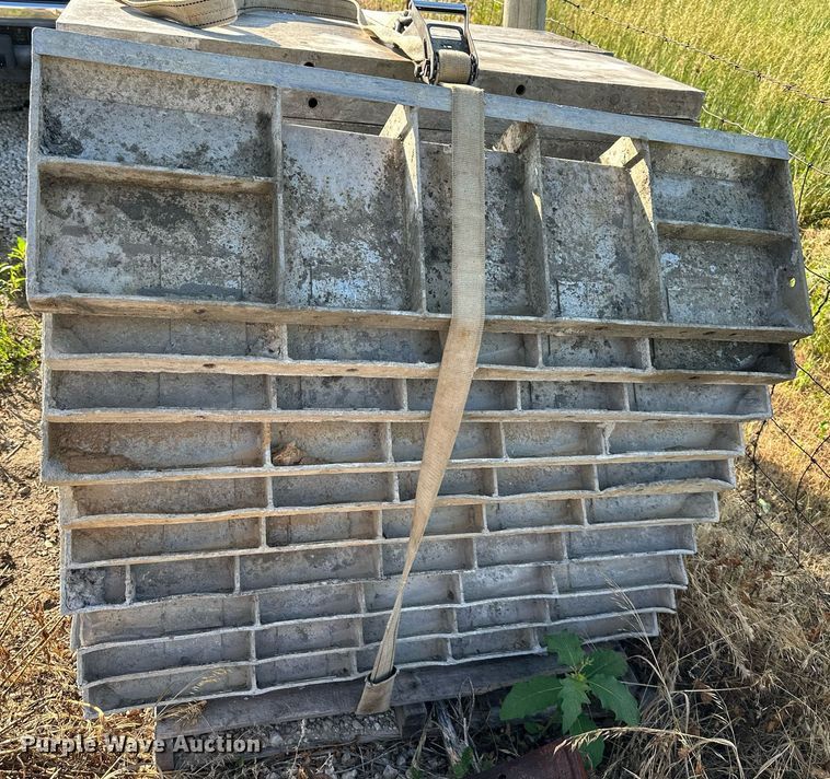 image for item DO5034 4' concrete forms