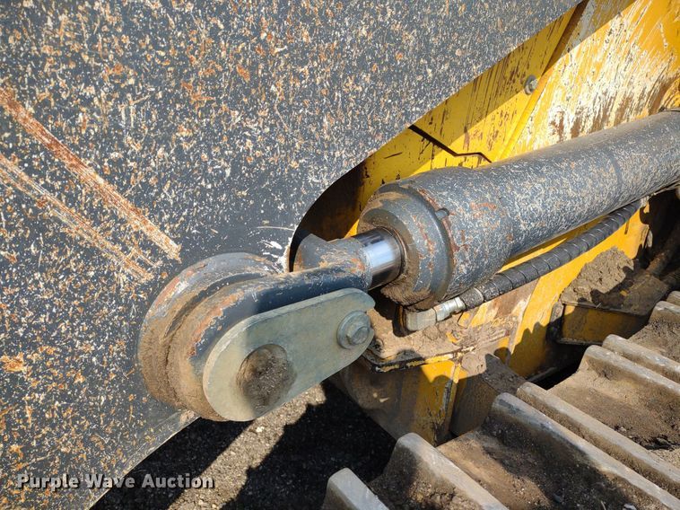 image for item DO5036 2012 John Deere 755k  track loader