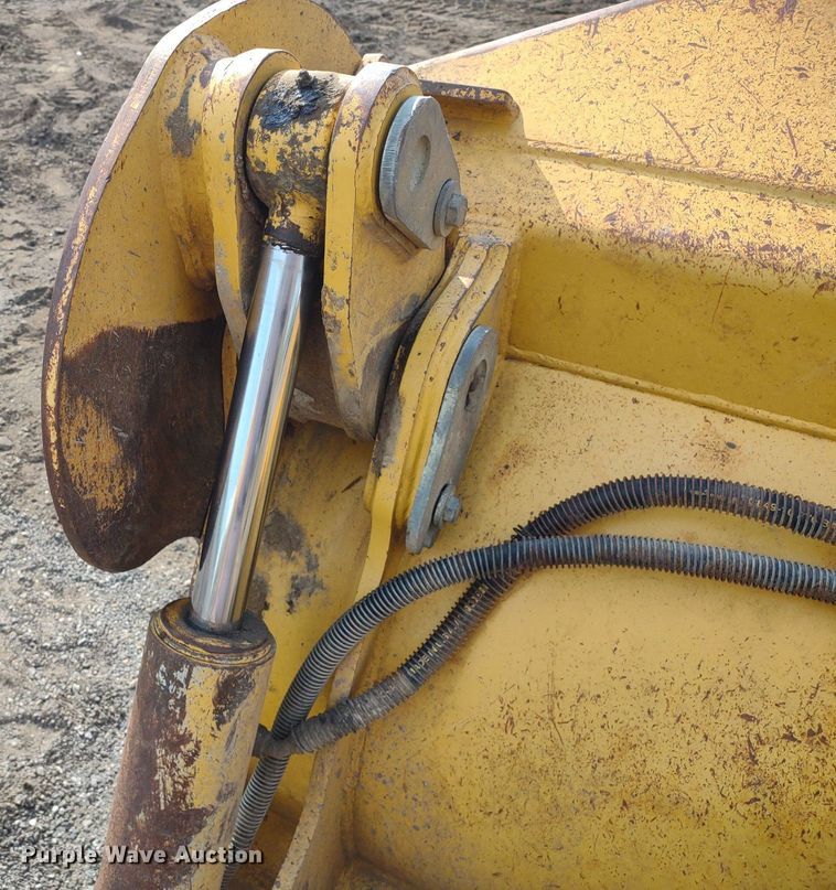 image for item DO5036 2012 John Deere 755k  track loader