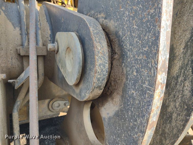 image for item DO5036 2012 John Deere 755k  track loader