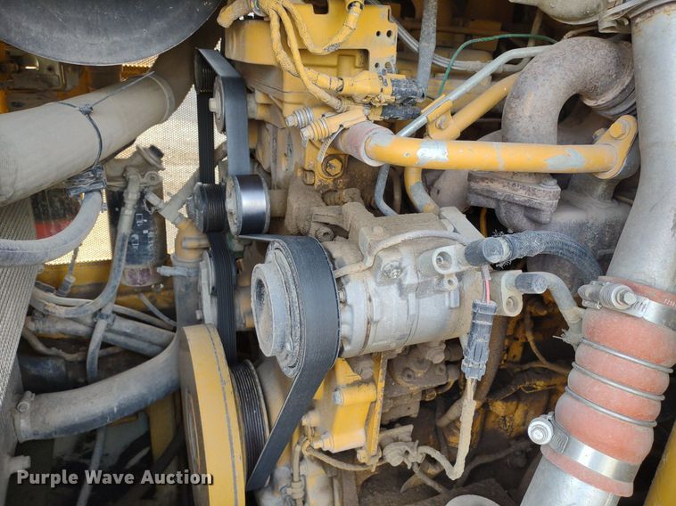 image for item DO5036 2012 John Deere 755k  track loader