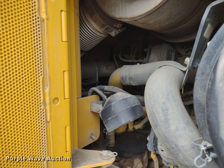 image for item DO5036 2012 John Deere 755k  track loader