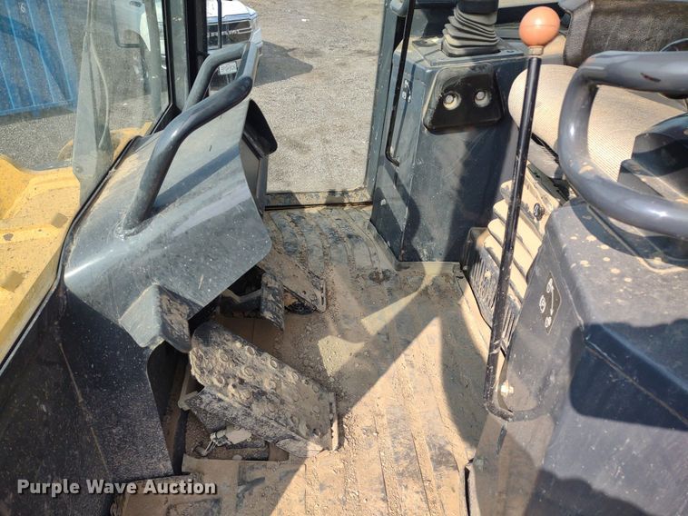 image for item DO5036 2012 John Deere 755k  track loader