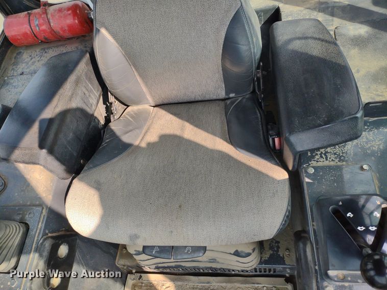 image for item DO5036 2012 John Deere 755k  track loader