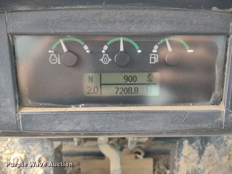 image for item DO5036 2012 John Deere 755k  track loader