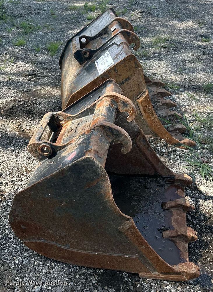 image for item DO5040 (2) Bobcat excavator buckets