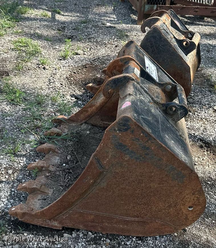 image for item DO5040 (2) Bobcat excavator buckets
