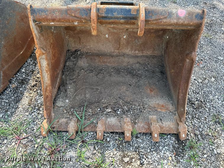 image for item DO5040 (2) Bobcat excavator buckets