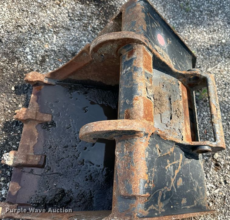 image for item DO5040 (2) Bobcat excavator buckets