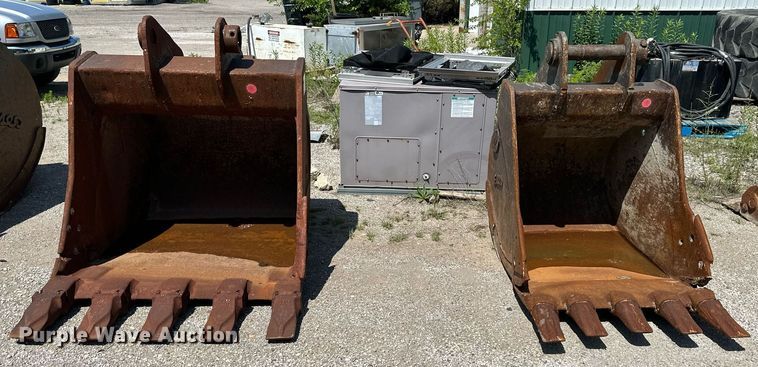 image for item DO5042 (2) Esco excavator buckets