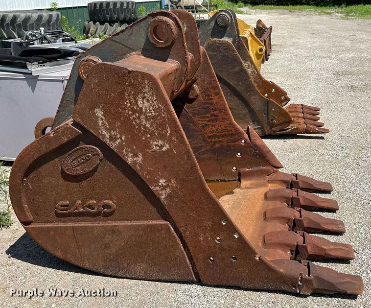image for item DO5042 (2) Esco excavator buckets