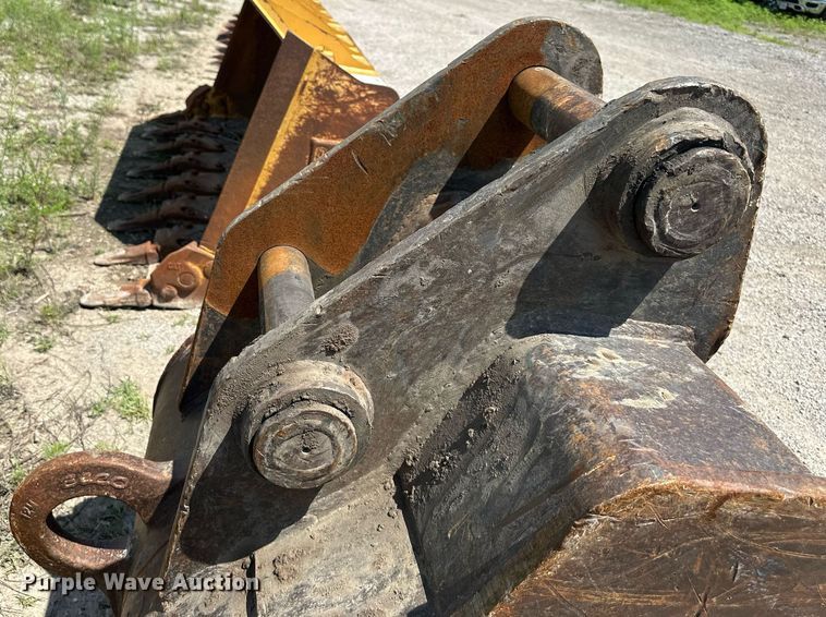 image for item DO5042 (2) Esco excavator buckets