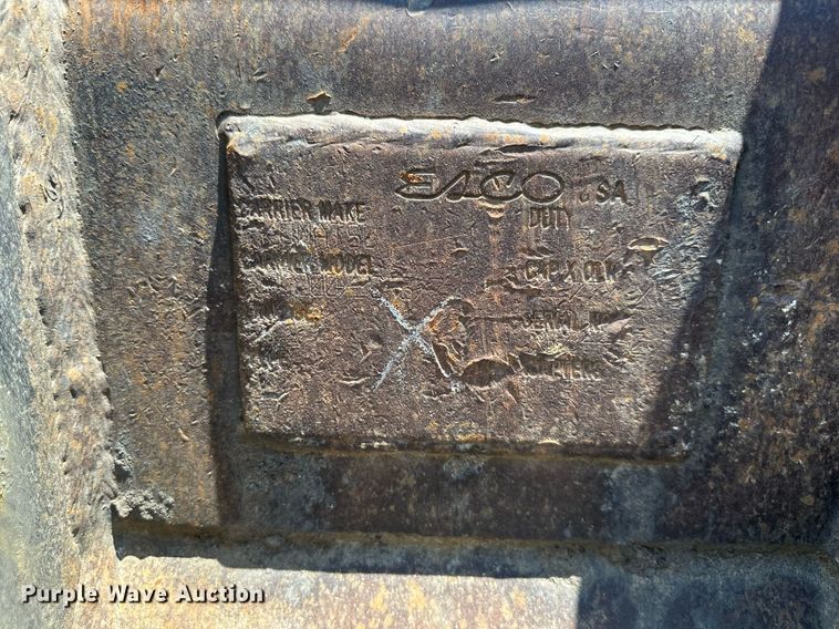 image for item DO5042 (2) Esco excavator buckets