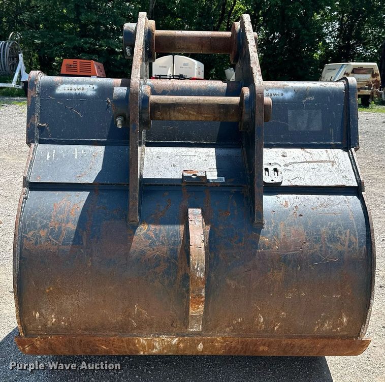 image for item DO5043 Esco  excavator bucket