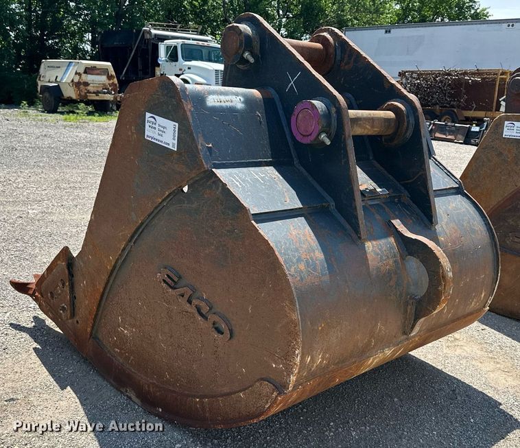 image for item DO5043 Esco  excavator bucket