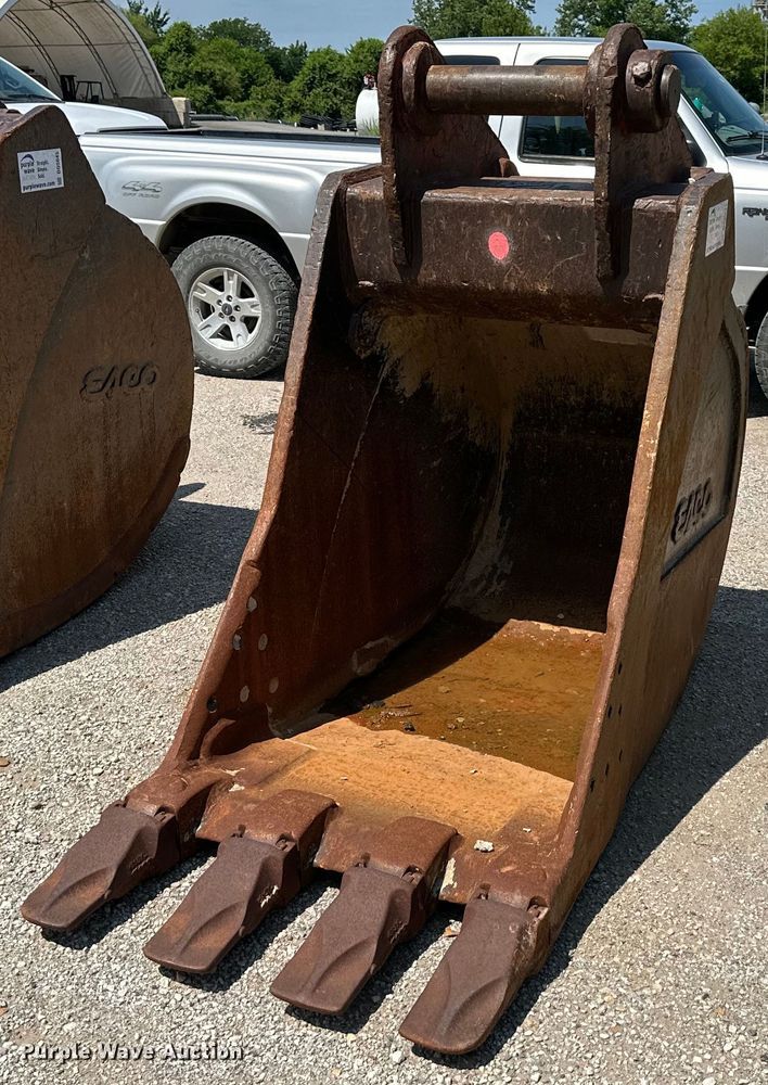 image for item DO5044 Esco XDP  36"W excavator bucket