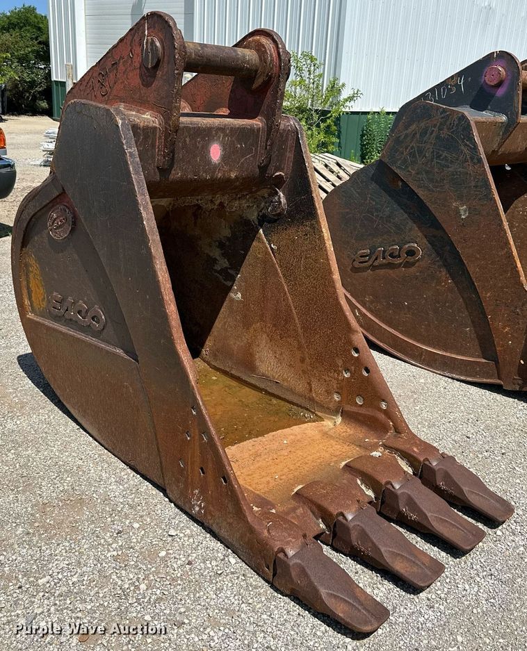 image for item DO5044 Esco XDP  36"W excavator bucket