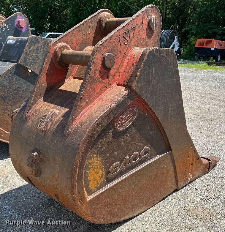 image for item DO5044 Esco XDP  36"W excavator bucket