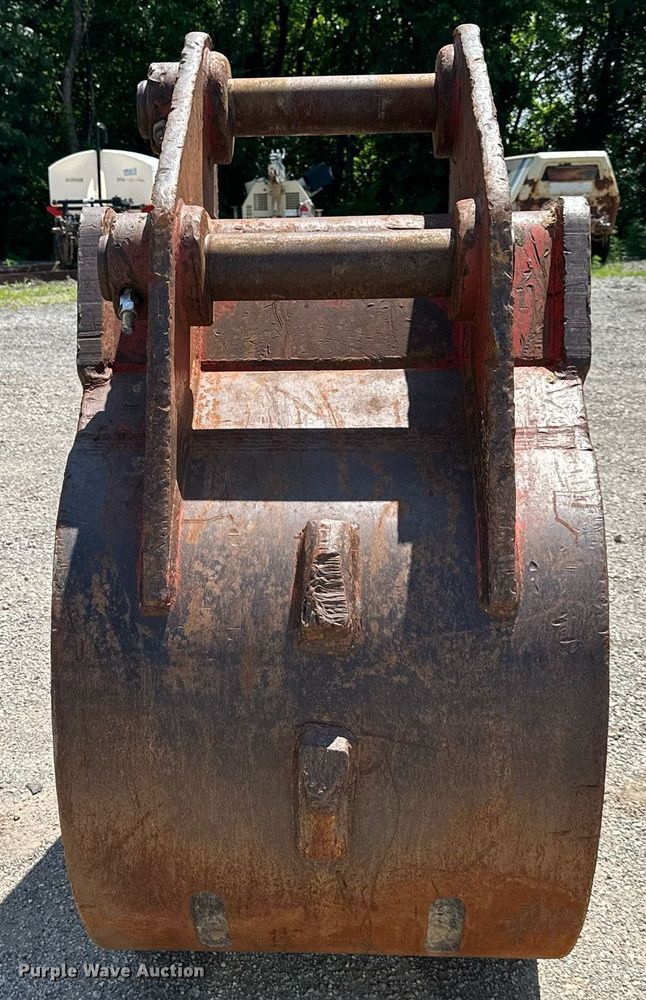 image for item DO5044 Esco XDP  36"W excavator bucket