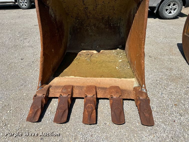 image for item DO5045 Esco  excavator bucket