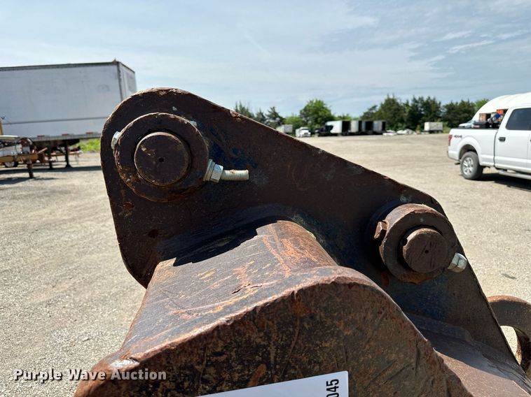 image for item DO5045 Esco  excavator bucket