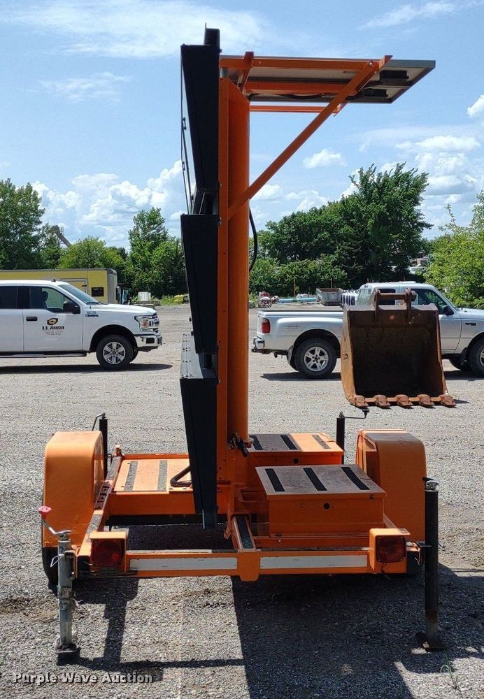 image for item DO5046 2012 Addco  message board trailer