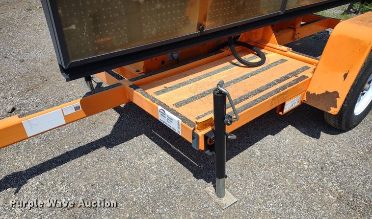 image for item DO5046 2012 Addco  message board trailer