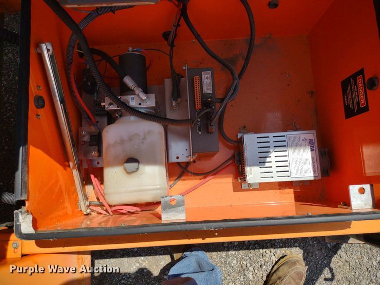 image for item DO5046 2012 Addco  message board trailer