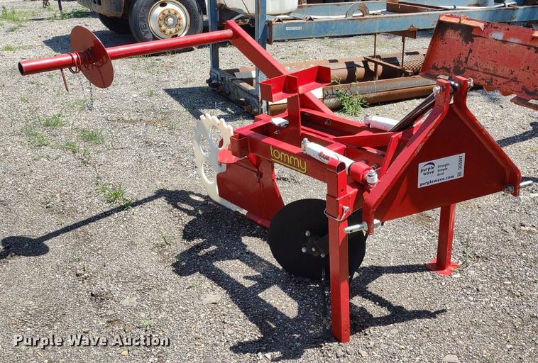 image for item DO5047 Tommy  silt fence plow