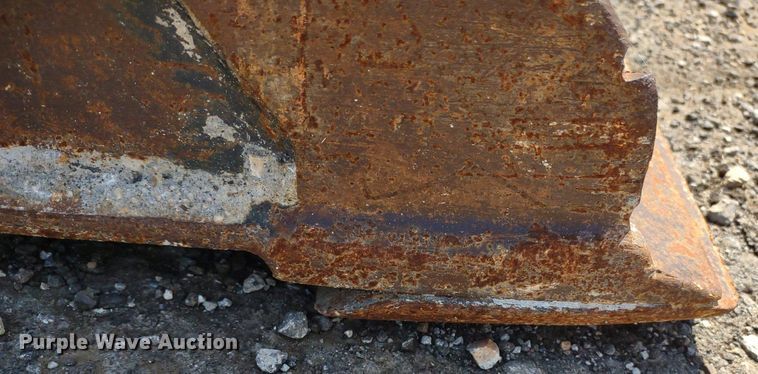 image for item DO5048 Caterpillar  4-in-1 skid steer bucket