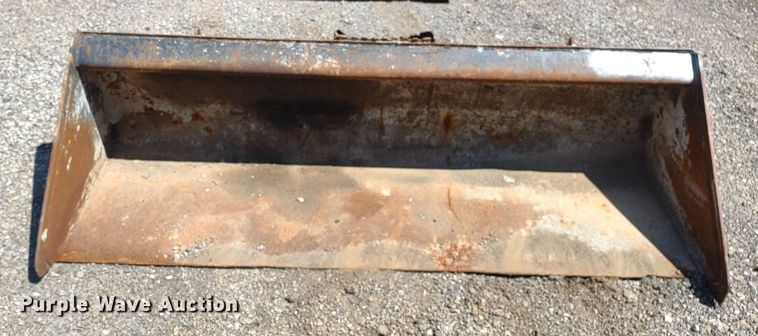 image for item DO5049 Caterpillar  72" W skid steer bucket