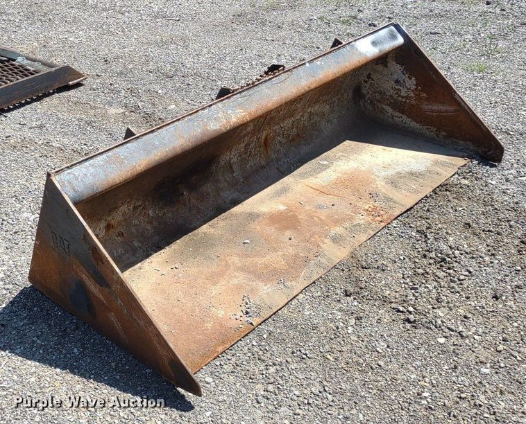image for item DO5049 Caterpillar  72" W skid steer bucket