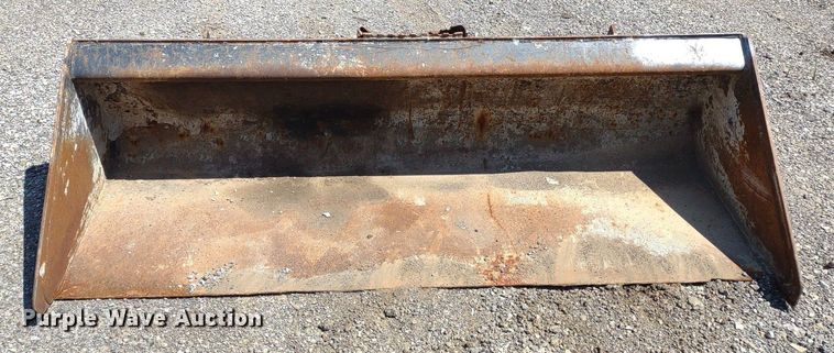 image for item DO5049 Caterpillar  72" W skid steer bucket