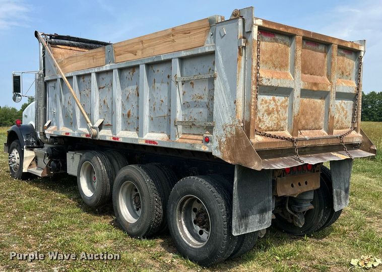 image for item DP0501 1996 Kenworth T800B  dump truck