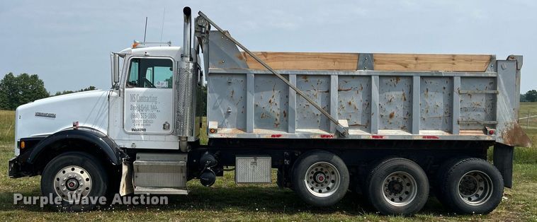 image for item DP0501 1996 Kenworth T800B  dump truck