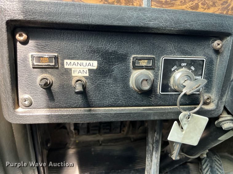 image for item DP0501 1996 Kenworth T800B  dump truck