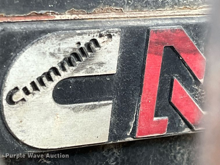 image for item DP0501 1996 Kenworth T800B  dump truck