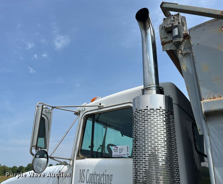 image for item DP0501 1996 Kenworth T800B  dump truck